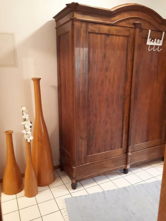 Ferienwohnung Caroline Андернах Екстериор снимка