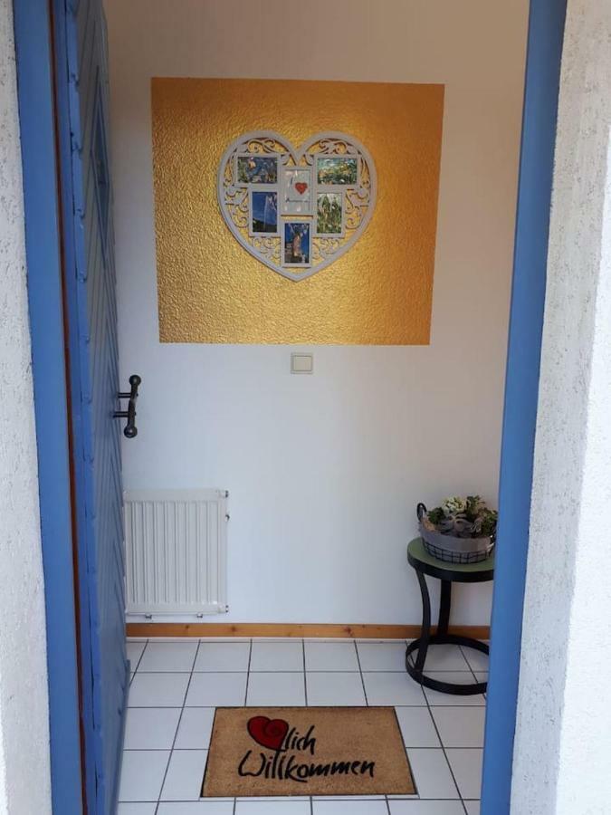 Ferienwohnung Caroline Андернах Екстериор снимка